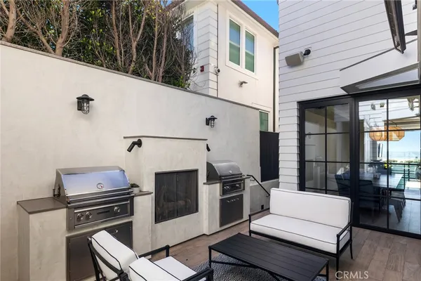 $55,000 | 2428 The Strand, Hermosa Beach, CA 90254