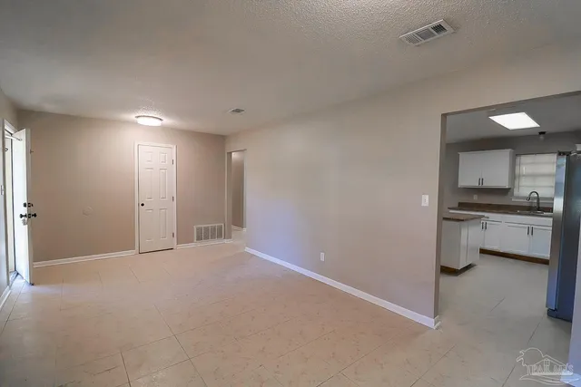 $1,695 | 3418 North Blue Angel Parkway, Pensacola, FL 32526