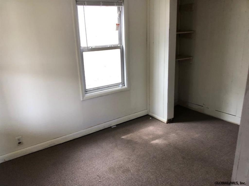 85 Lawrence Street Rensselaer, NY 12144 - Photo 4 of 8 Photo 4