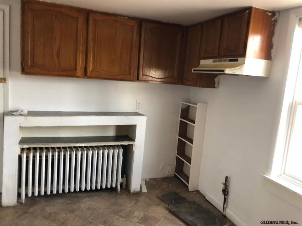 85 Lawrence Street Rensselaer, NY 12144 - Photo 7 of 8 Photo 7