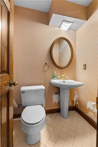 $725,000 | 2309 West 127th Street, Leawood, KS 66209