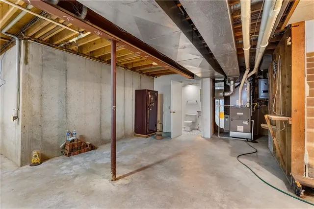 $725,000 | 2309 West 127th Street, Leawood, KS 66209