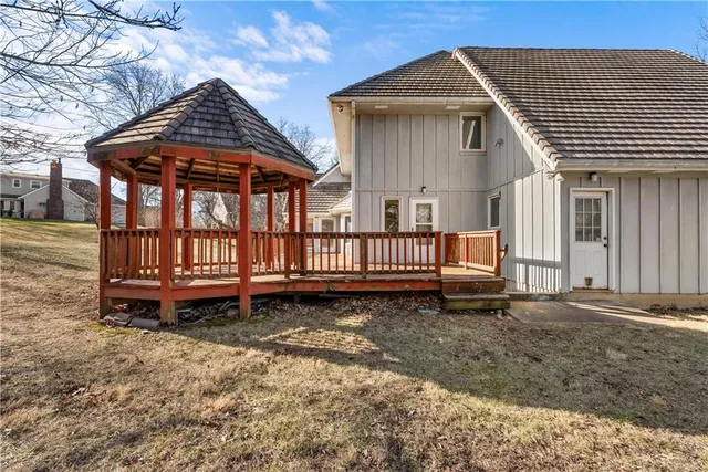 $725,000 | 2309 West 127th Street, Leawood, KS 66209