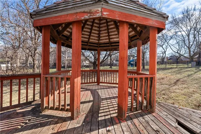 $725,000 | 2309 West 127th Street, Leawood, KS 66209