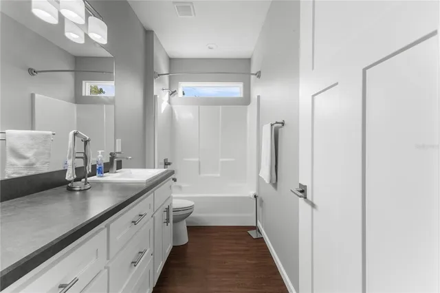 $489,900 | 261 Southwest Deanna Terrace, Lake City, FL 32025