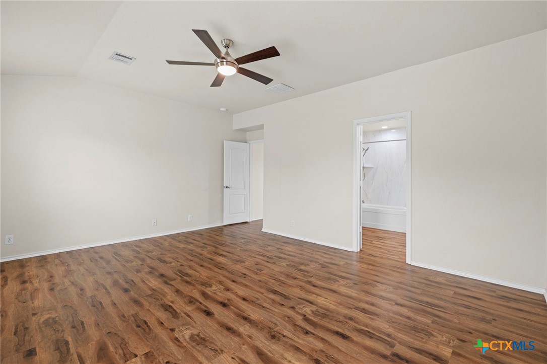 300 Rustic Trail Cibolo, TX 78108 - Photo 15 of 32