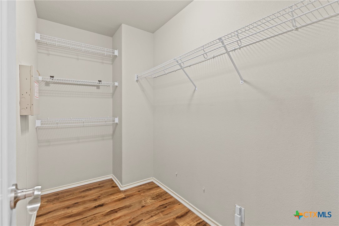 300 Rustic Trail Cibolo, TX 78108 - Photo 18 of 32 Large Walk In Closet