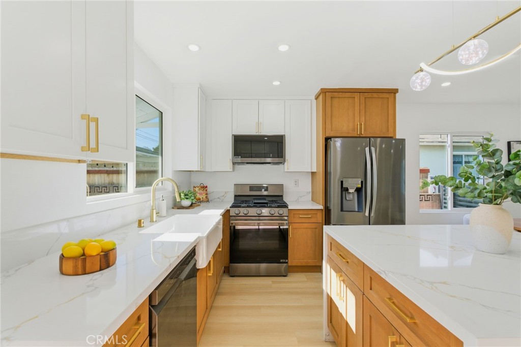 3516 Roxanne Avenue Long Beach, CA 90808 - Photo 10 of 32
