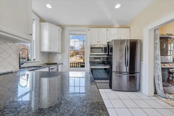 $454,950 | 501 Roanoke Boulevard, Salem, VA 24153