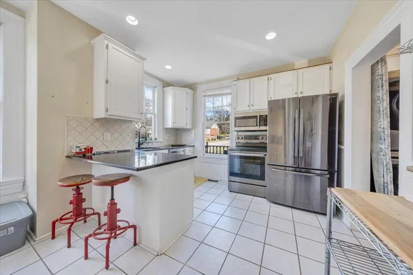 $454,950 | 501 Roanoke Boulevard, Salem, VA 24153