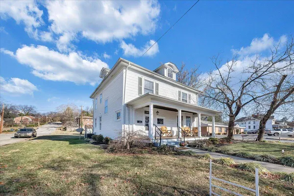 $454,950 | 501 Roanoke Boulevard, Salem, VA 24153