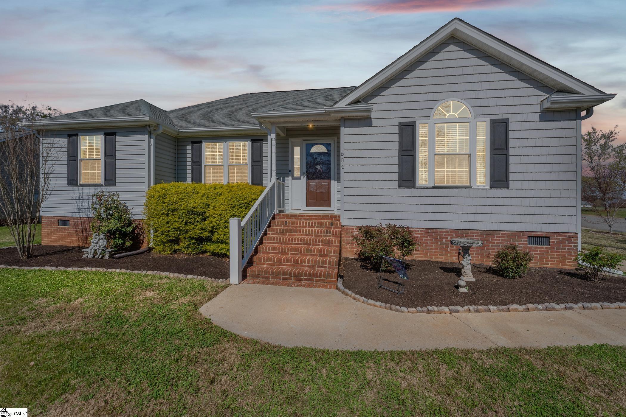 504 Belcher Home Place Boiling Springs, SC 29316 - Photo 1 of 38
