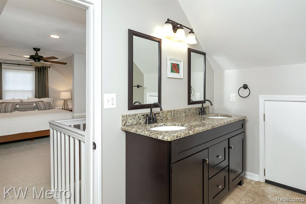 2057 Franklin Road Berkley, MI 48072 - Photo 22 of 35
