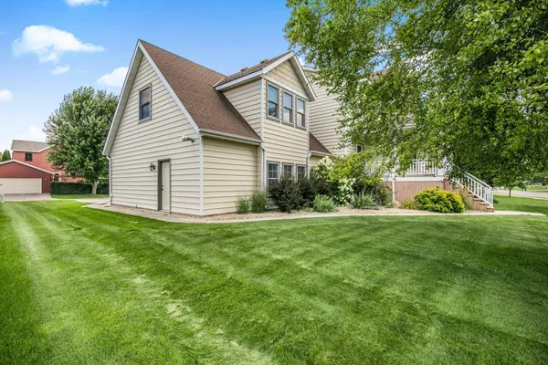 $579,900 | 912 21st Avenue North, Sartell, MN 56377