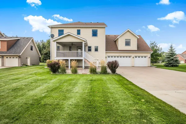 $579,900 | 912 21st Avenue North, Sartell, MN 56377