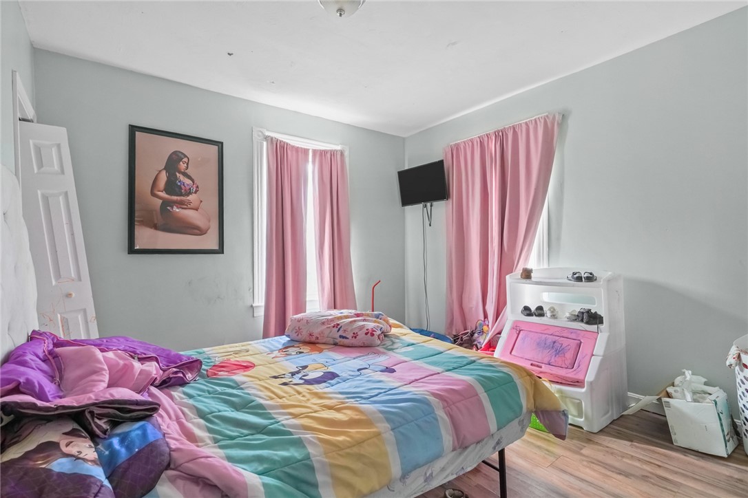 35 Sterling Avenue Providence, RI 02909 - Photo 7 of 29 Unit 2