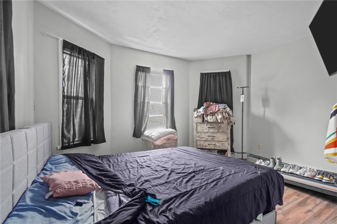 35 Sterling Avenue Providence, RI 02909 - Photo 8 of 29 Unit 2