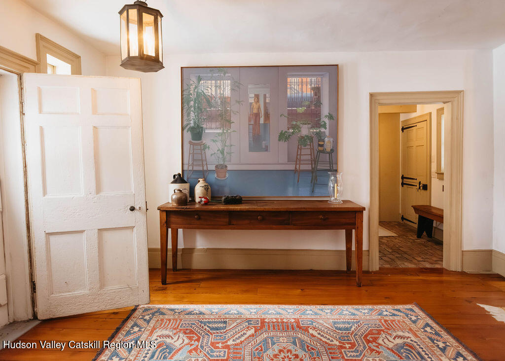 1193 Albany Post Road Gardiner, NY 12525 - Photo 8 of 45 wap use foyer painting
