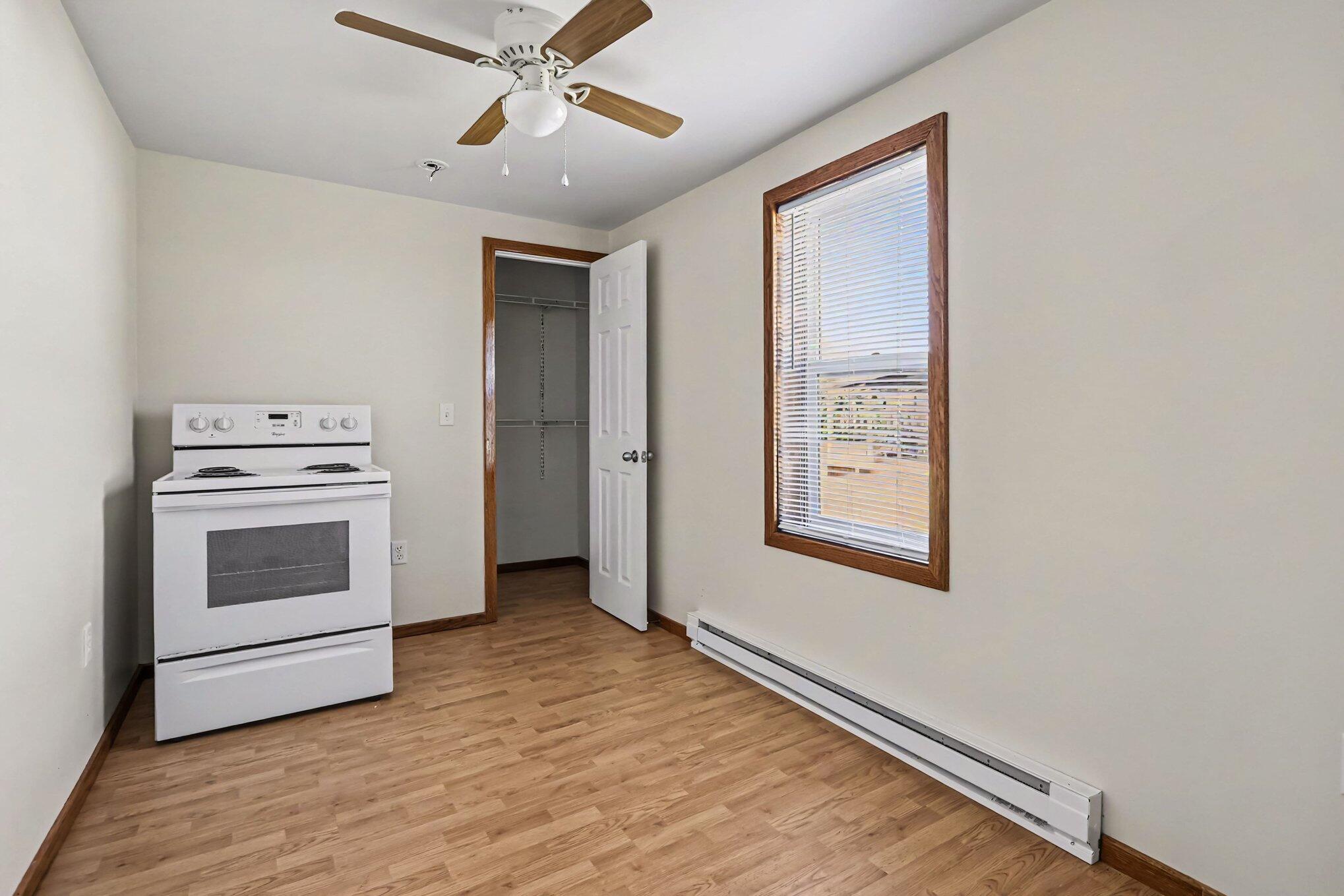 4737 Territorial Road Benton Harbor, MI 49022 - Photo 17 of 39 010_file_3623