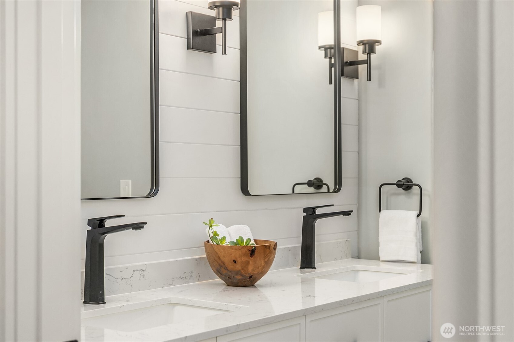 9280 Northeast Lovgreen Road Bainbridge Island, WA 98110 - Photo 18 of 40 a bathroom with a sink