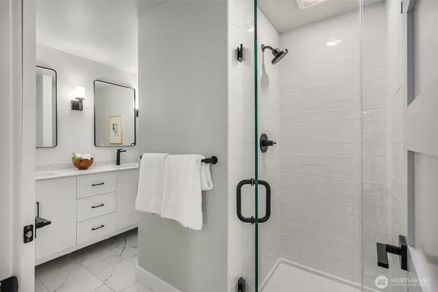 $865,000 | 9280 Northeast Lovgreen Road, Bainbridge Island, WA 98110