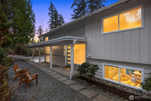 $865,000 | 9280 Northeast Lovgreen Road, Bainbridge Island, WA 98110