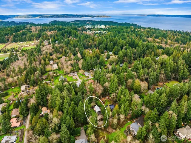 $865,000 | 9280 Northeast Lovgreen Road, Bainbridge Island, WA 98110