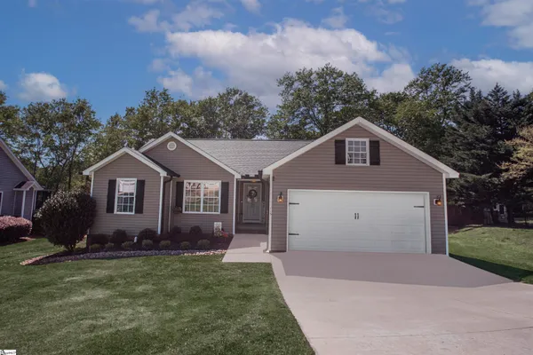 $319,900 | 113 Raintree Court, Easley, SC 29642