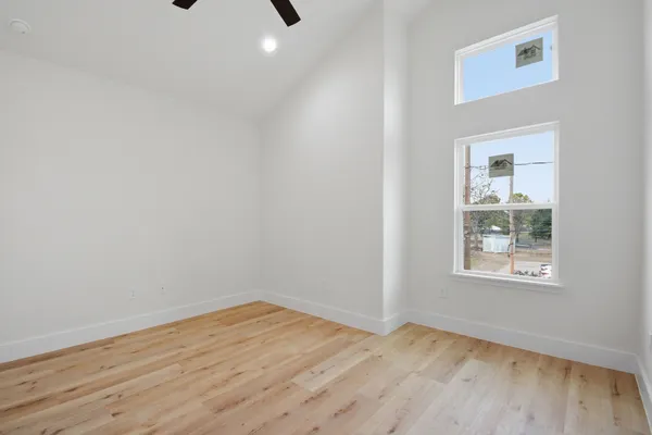 $2,600 | 3320 Francis Street, Unit A, Houston, TX 77004