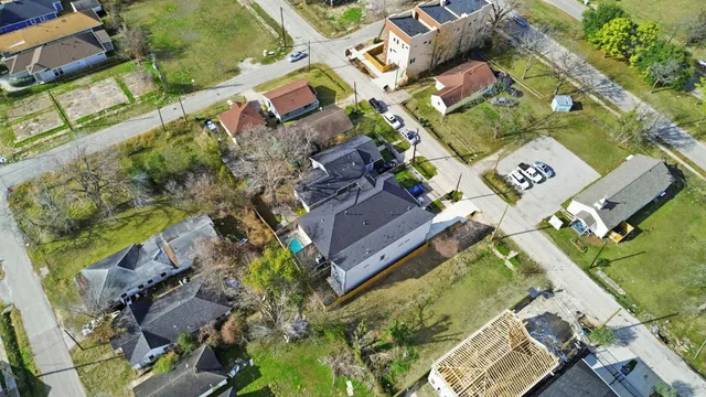 $2,600 | 3320 Francis Street, Unit A, Houston, TX 77004