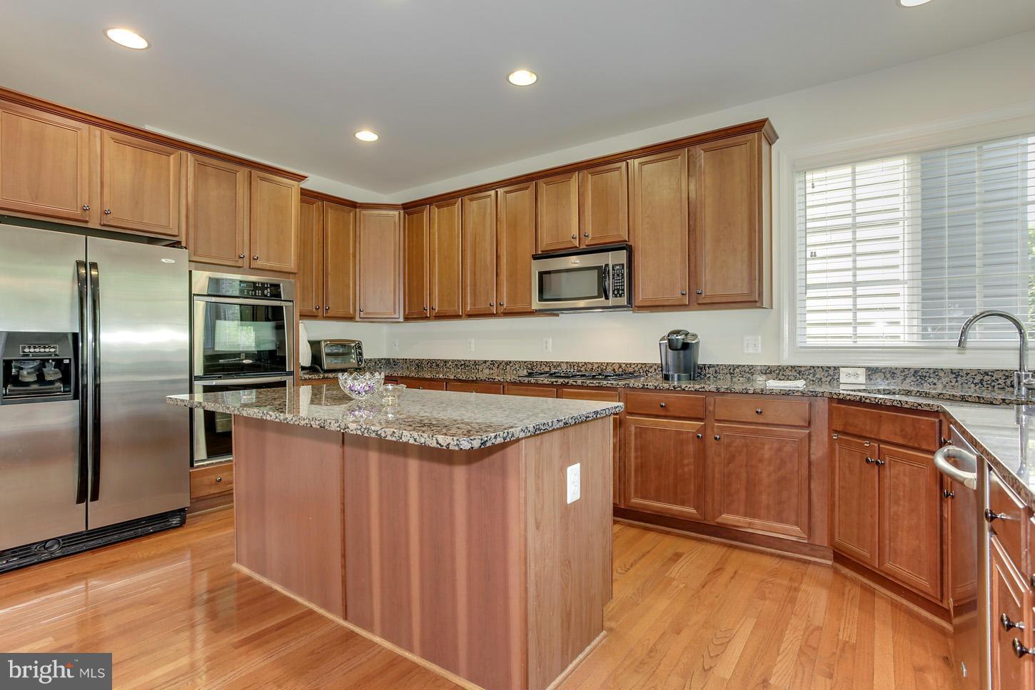 8744 Raleigh Mews Gainesville, VA 20155 - Photo 15 of 30 Kitchen