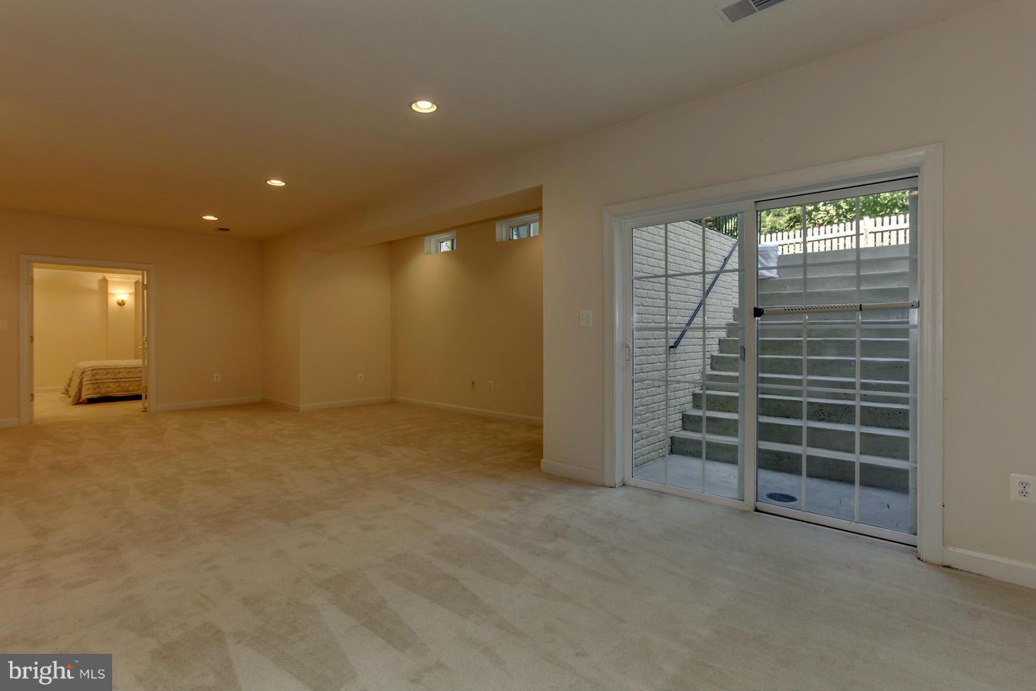 8744 Raleigh Mews Gainesville, VA 20155 - Photo 26 of 30 Basement