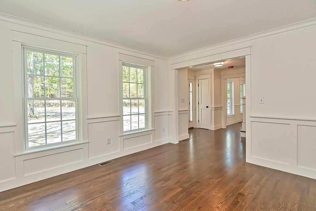 229 East Union Street Ashland, MA 01721 - Photo 19 of 36 Gallery Image 19