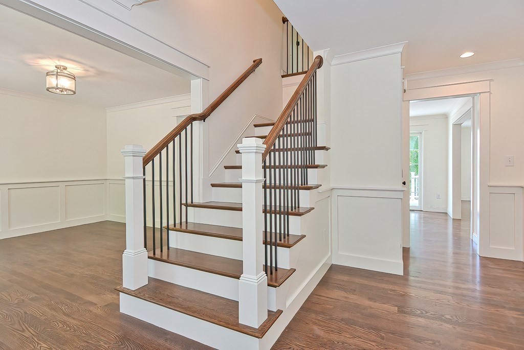 229 East Union Street Ashland, MA 01721 - Photo 3 of 36 Gallery Image 3