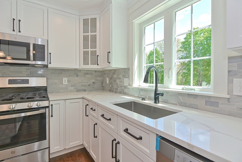 229 East Union Street Ashland, MA 01721 - Photo 8 of 36 Gallery Image 8