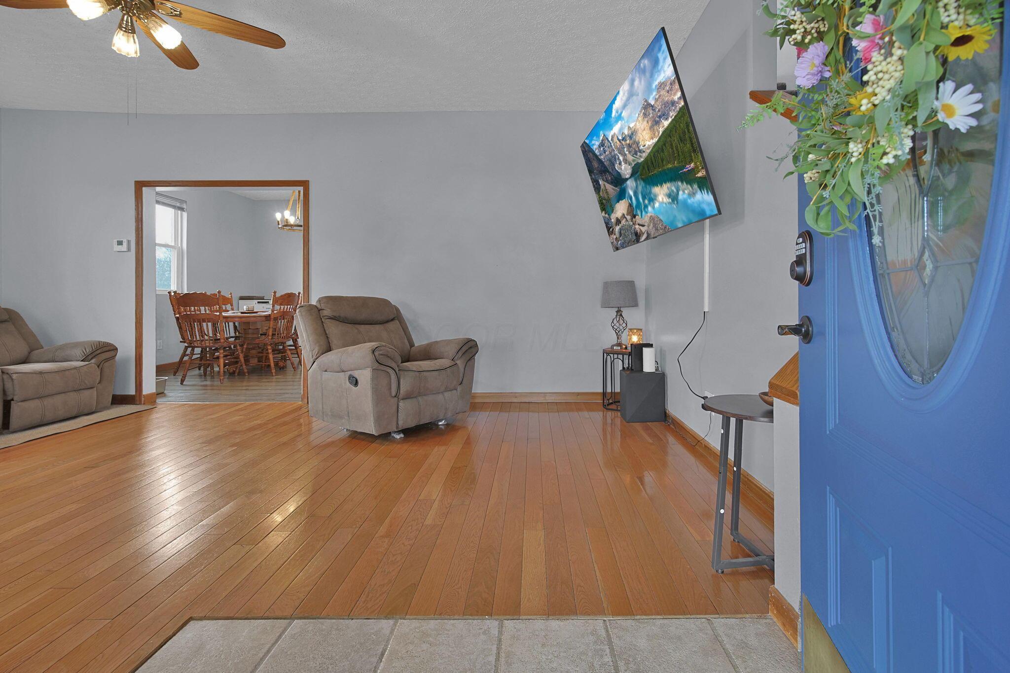 29089 Enterprise Iles Road Logan, OH 43138 - Photo 3 of 29 5-web-or-mls-29089-enterprise-iles-rd (1