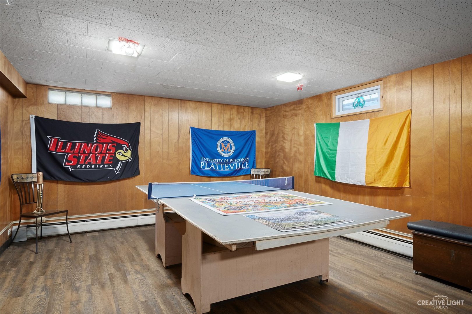 991 Hillcrest Road Elgin, IL 60123 - Photo 23 of 35 a view of a room with gym equipment