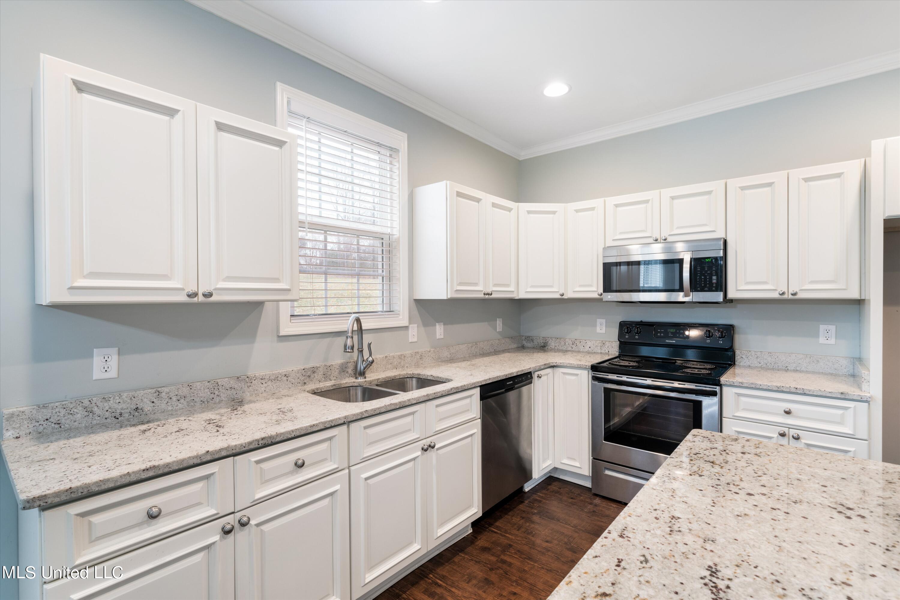 4704 Alexander Road Olive Branch, MS 38654 - Photo 7 of 25 08-Final (4704 Alexander St)-8