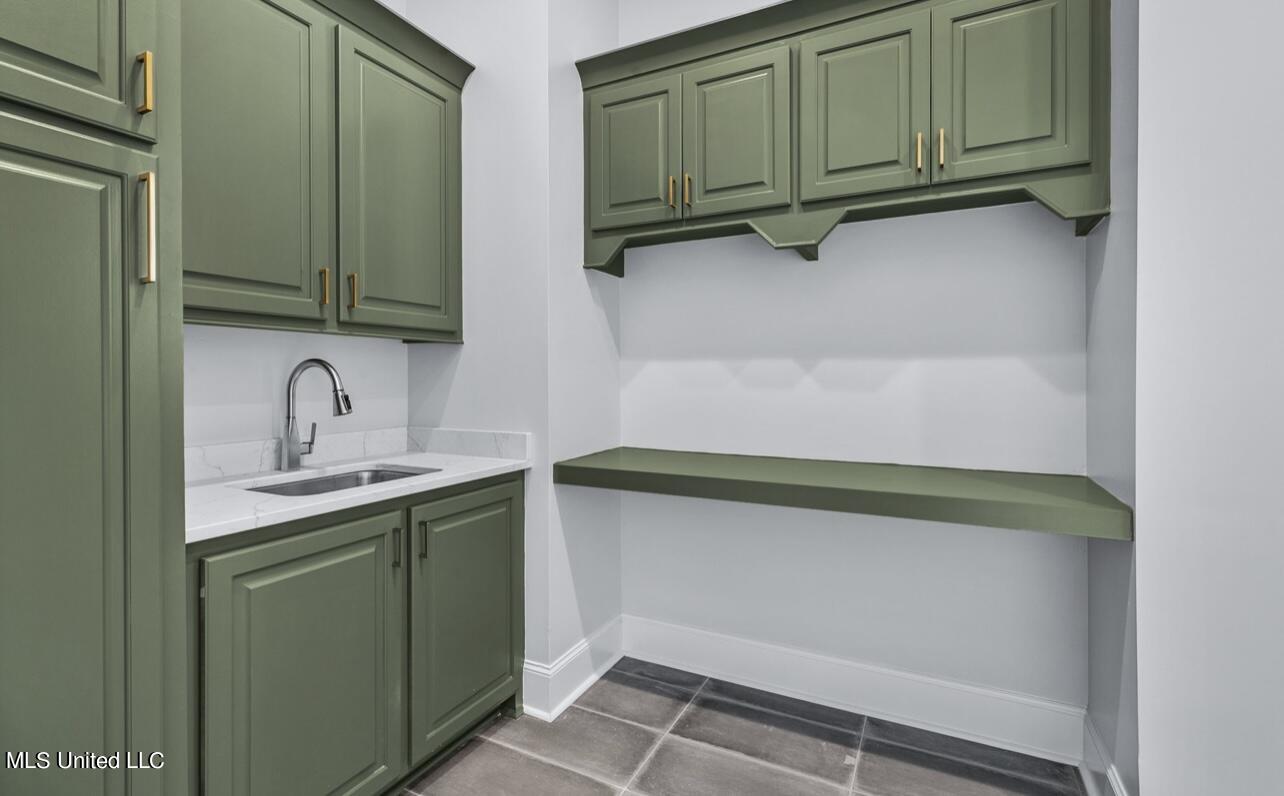 151 Lower Windrush Cove Flowood, MS 39232 - Photo 25 of 58 Laundry Room