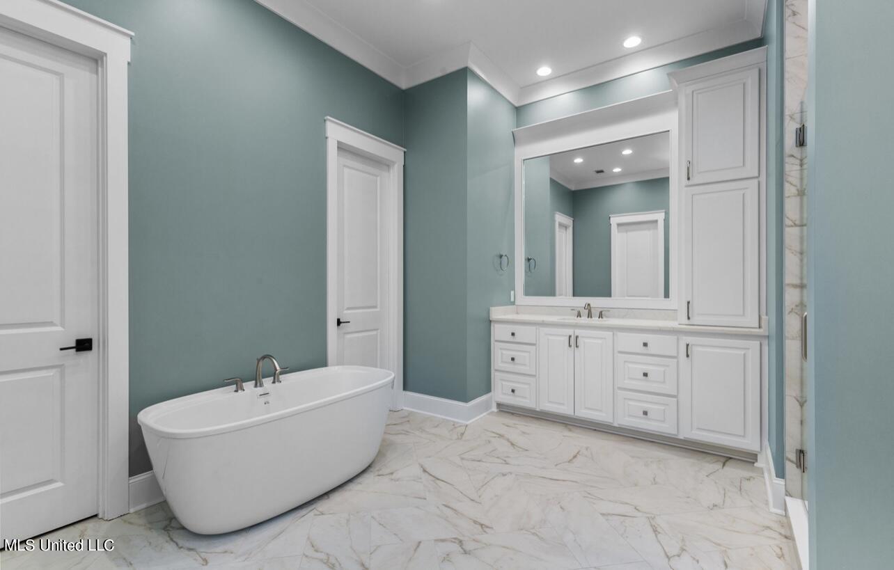 151 Lower Windrush Cove Flowood, MS 39232 - Photo 33 of 58 Main Bath