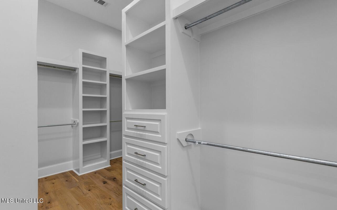 151 Lower Windrush Cove Flowood, MS 39232 - Photo 35 of 58 Main Closet