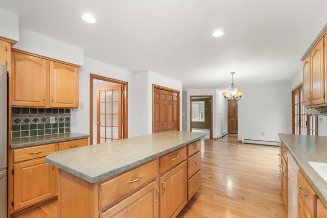 $995,000 | 19 Rockrimmon Road, North Hampton, NH 03862