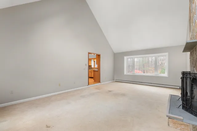 $995,000 | 19 Rockrimmon Road, North Hampton, NH 03862