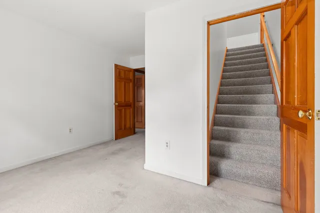 $995,000 | 19 Rockrimmon Road, North Hampton, NH 03862