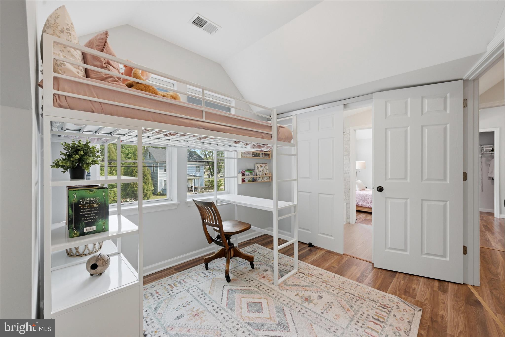 405 Edwards Ferry Road Northeast Leesburg, VA 20176 - Photo 37 of 95 Bedroom