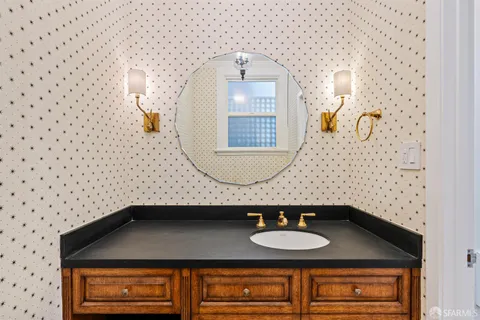 $29,500 | 2521 Broadway, San Francisco, CA 94115