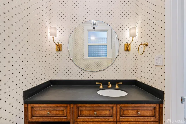 $29,500 | 2521 Broadway, San Francisco, CA 94115