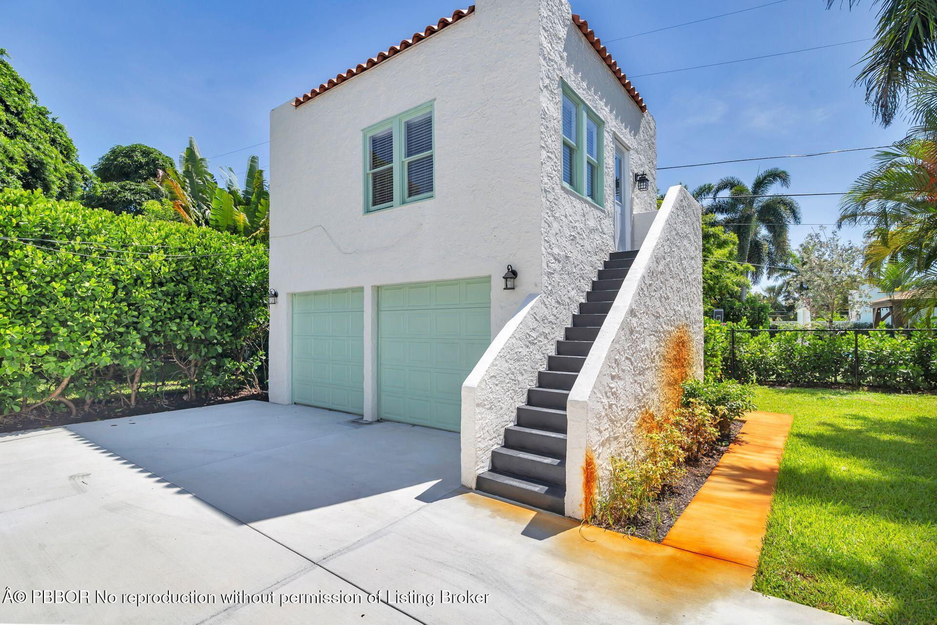 3020 Vincent Road West Palm Beach, FL 33405 - Photo 22 of 56 a view of a backyard with plants