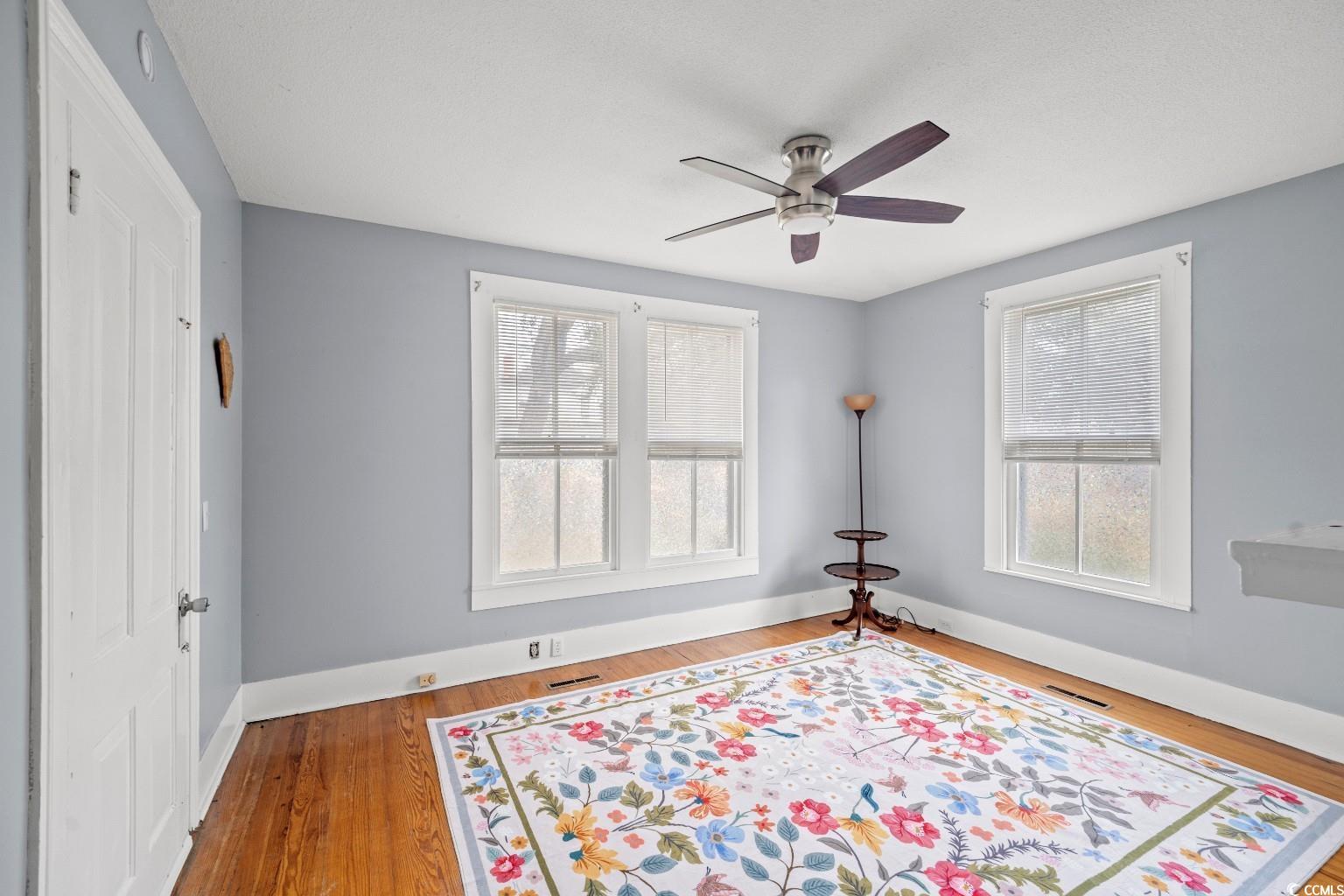 222 East Wine Street Mullins, SC 29574 - Photo 19 of 40 Separate entrance off of the side of the front porch for potential Mother-in-law suite or guest space.
