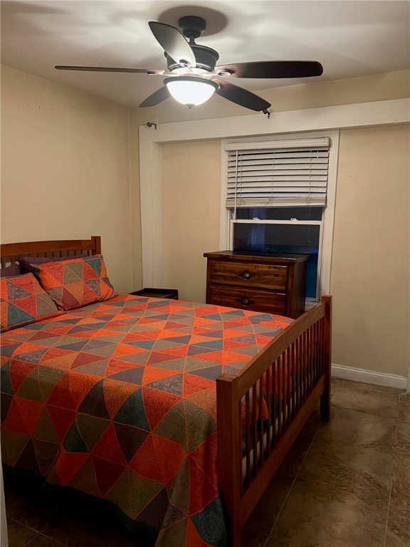 29 Dan Street Warwick, RI 02889 - Photo 5 of 13